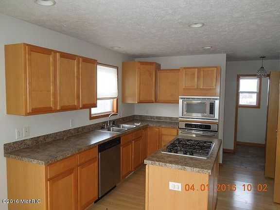 4th image of 1444 Smith Farms Ct SE