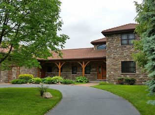 2983 Stephanie Ct, Waterford, MI 48329