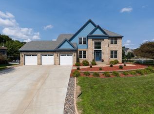 17168 Bainbridge Dr, Eden Prairie, MN 55347