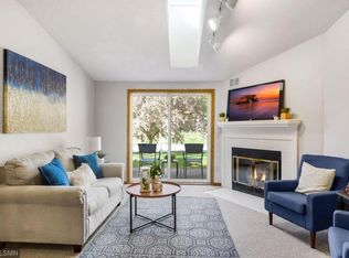 1836 Southpointe Ter, Saint Paul, MN 55122