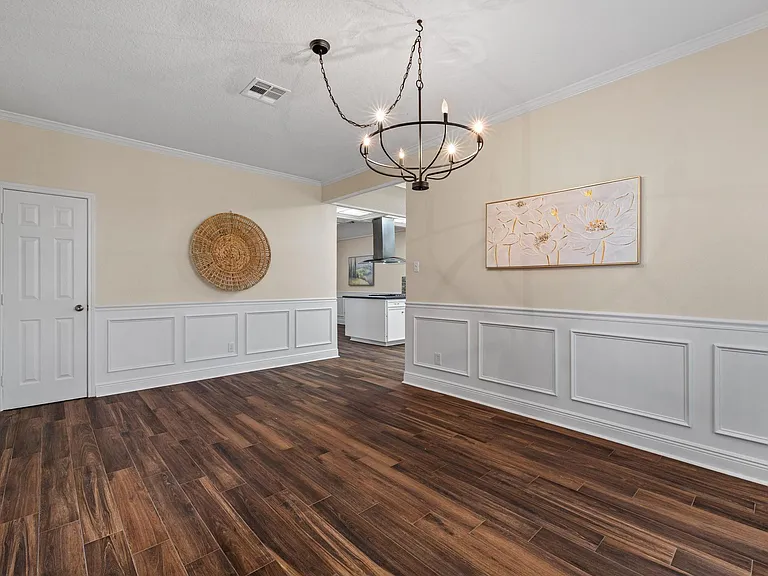 1400 Oak Hollow Dr — Photo 8
