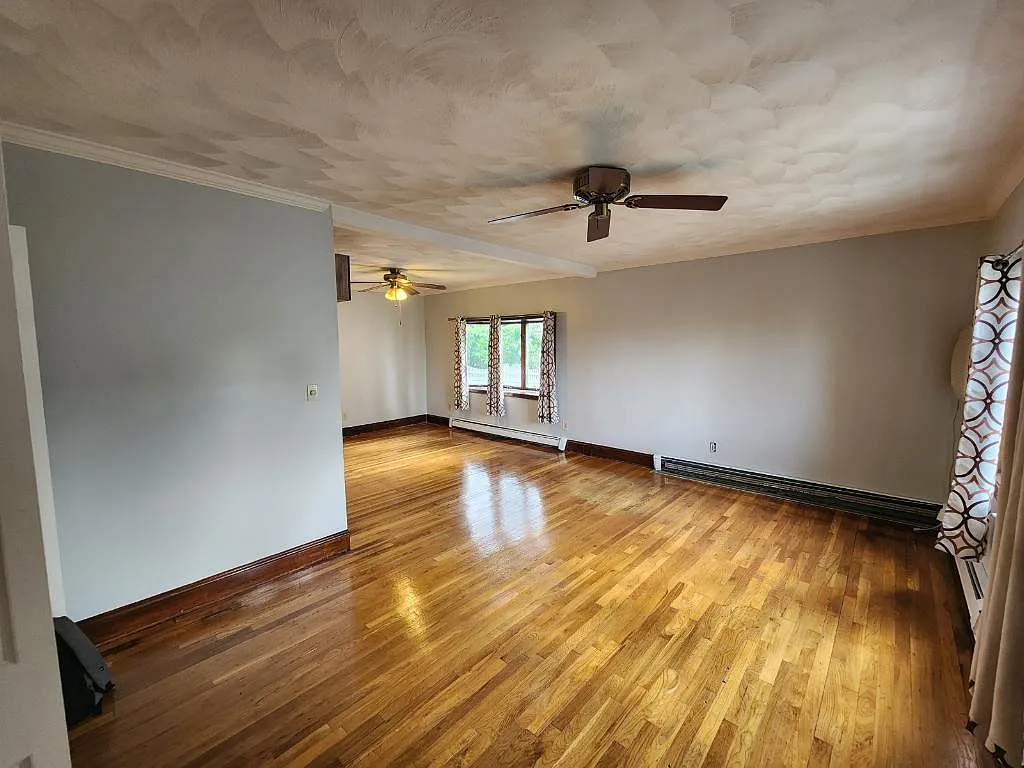 2 bed, 1200 sqft, $2,800 — Photo 4