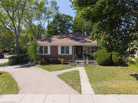3rd image of 57 Devon St
