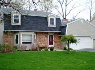 3736 Sylvan Wood Dr, Sylvania, OH 43560