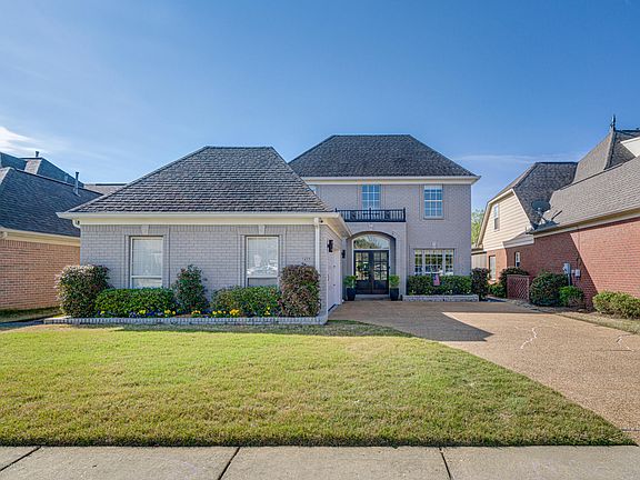 3rd image of 7435 Lauren Ln