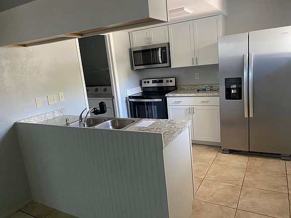 2nd image of 2800 Sunny Breeze Ave #B