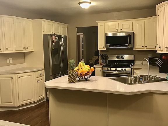 4th image of 181 Jacaranda Dr