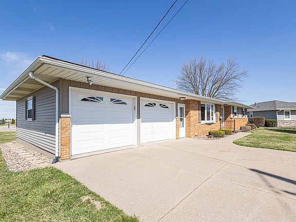 4th image of 143 Crest View Dr