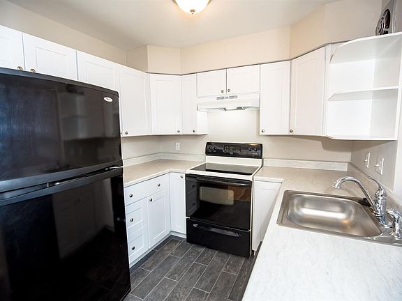 2nd image of 1143 Joetta Dr