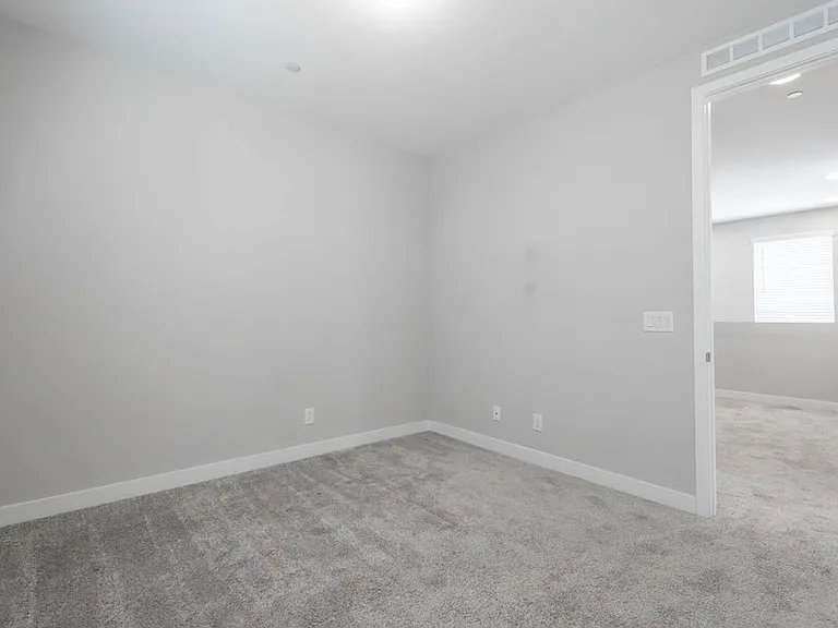 10620 Carnes Ave — Photo 17