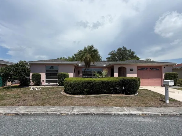 10032 Brunswick Ln, Port Richey, FL 34668