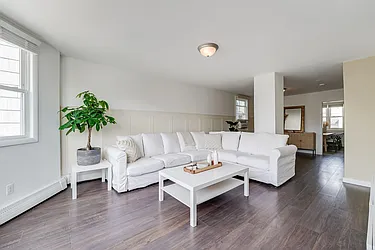 37 Andrew Street, #2