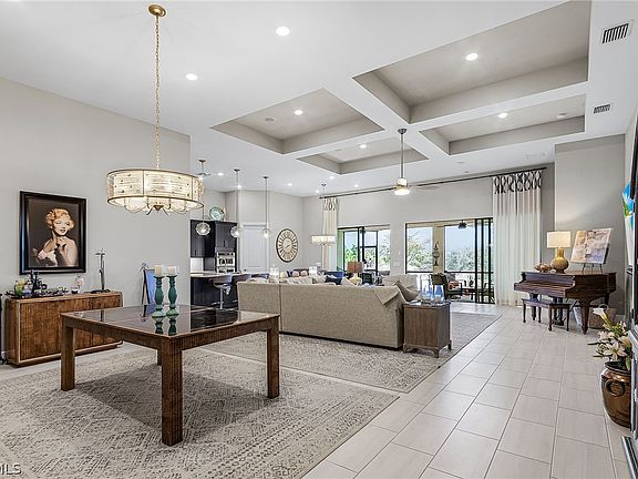 5th image of 17526 Elkgrove Ln