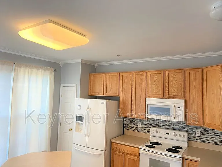 7890 Ivy Ter — Photo 11