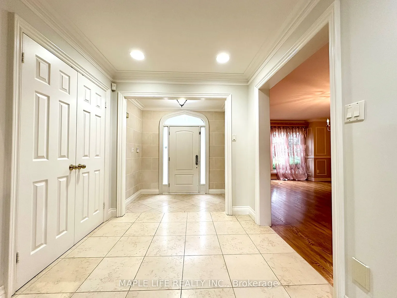6 bed, $6,700 — Photo 3