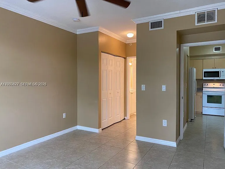8060 N Nob Hill Rd #203 — Photo 13