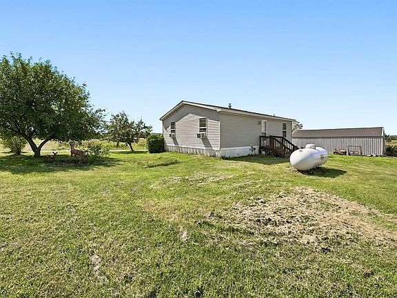 5th image of 740 Witte Road