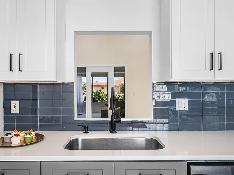 6192 Floral Lakes Dr — Photo 6
