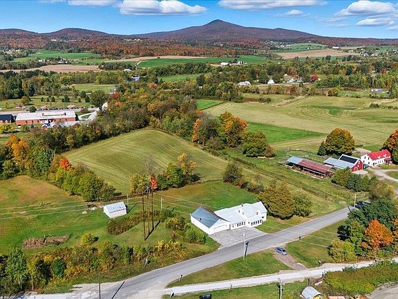 4th image of 455 Hardwood Hill