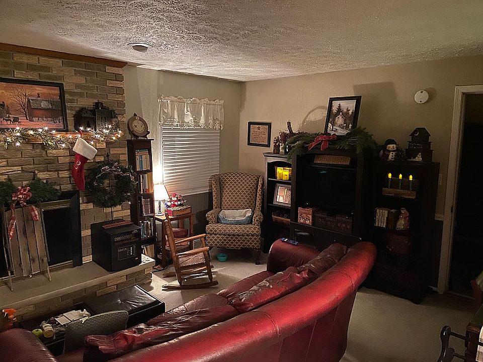 2nd image of 2279 11th St