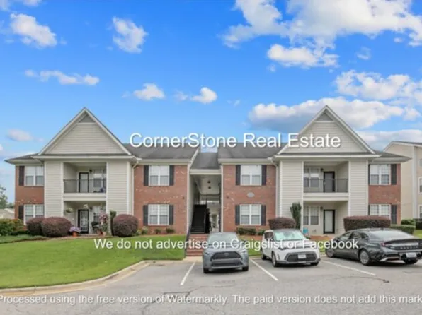 4050 Bardstown Ct APT 204, Fayetteville, NC 28304