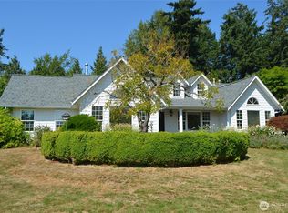 1041 Sterk Ln, Bellingham, WA 98226