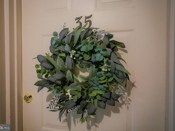 2nd image of 35 Sequoia Ct