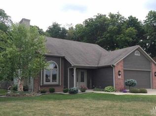 201 Yukon Pass, Auburn, IN 46706