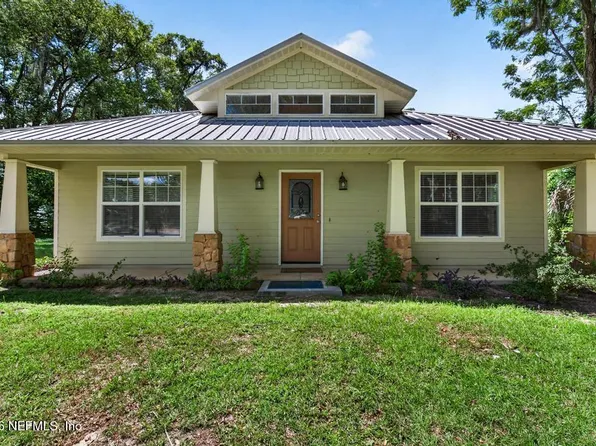 111 Commonwealth Ave, Interlachen, FL 32148