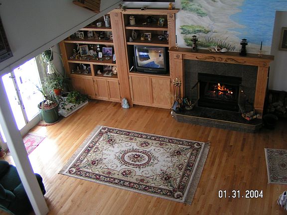 2nd image of 112 Island Ave
