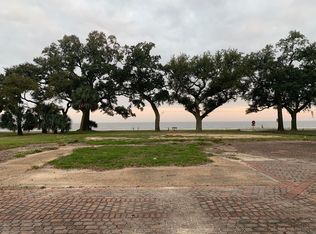 430 E Beach Blvd, Gulfport, MS 39507