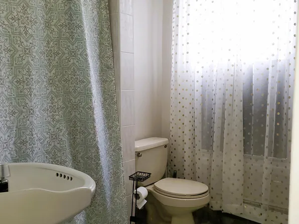 186 Summit Avenue image 13 of 27