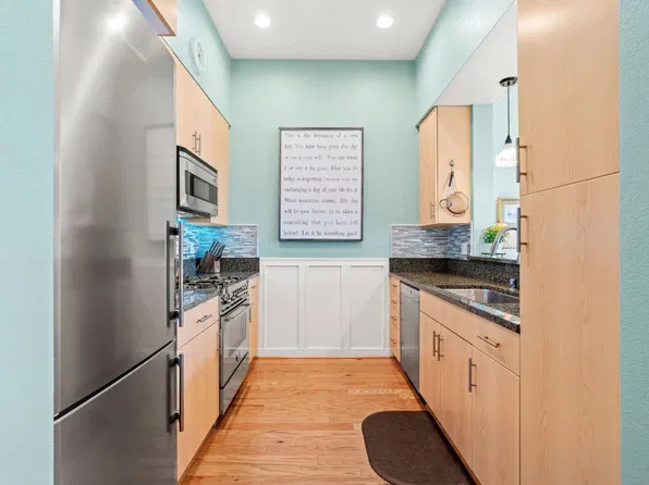 1066 41st Ave Unit A305, Capitola, CA 95010