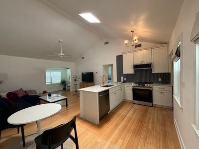 215 35th Ave NE, Saint Petersburg, FL, 33704