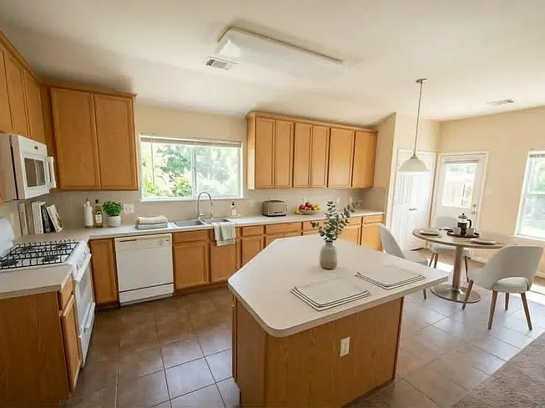 21522 Pointed Oak Ln — Photo 6