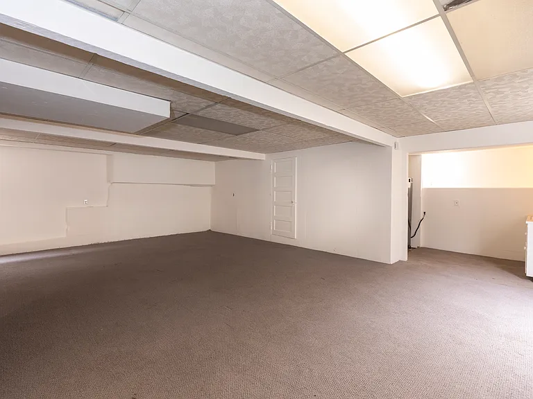 373 Moraga Ave — Photo 48