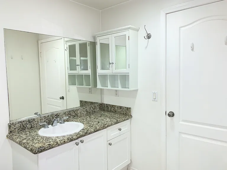 17230 Newhope St #114 — Photo 7