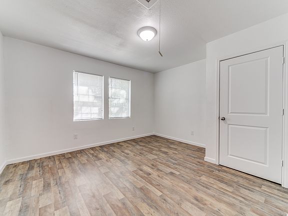 5th image of 1116 Gardina St