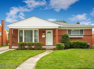 8730 Randy Dr, Westland, MI 48185