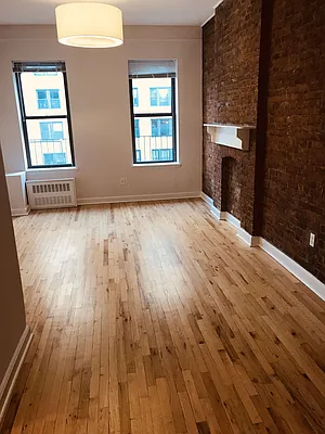 Rented by Metropolis Real Estate of Manhattan | media 46