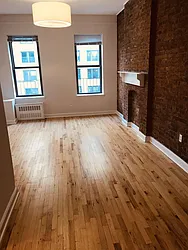 Rented by Metropolis Real Estate of Manhattan