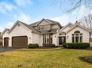 464 Lewis Rd, Geneva, IL 60134