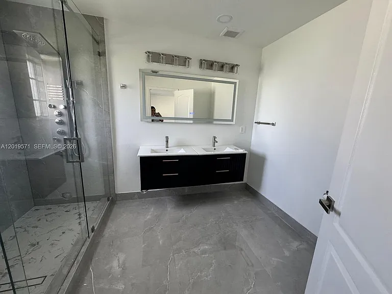 13361 SW 143rd Ter #0 — Photo 5