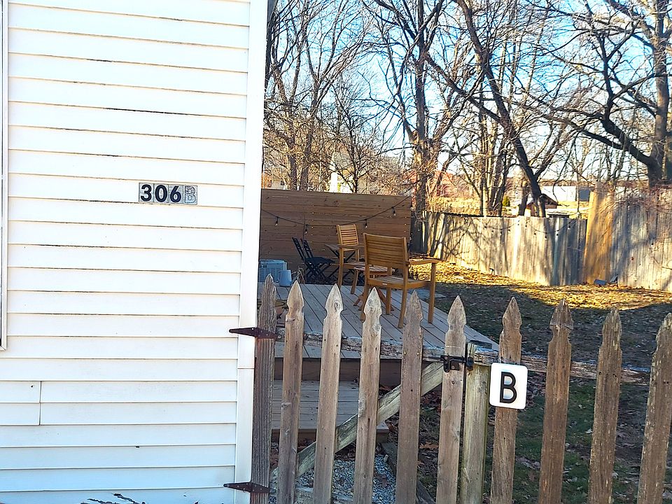 entry to yard