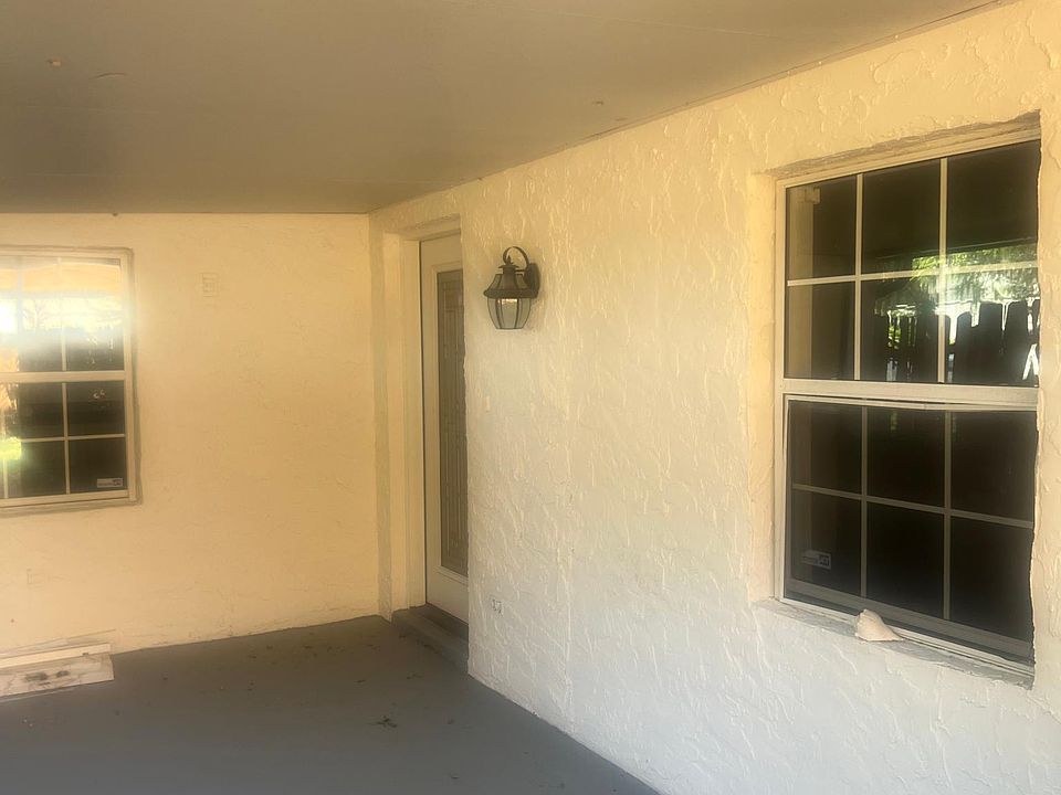 1st image of 163 Sweetgum Ln