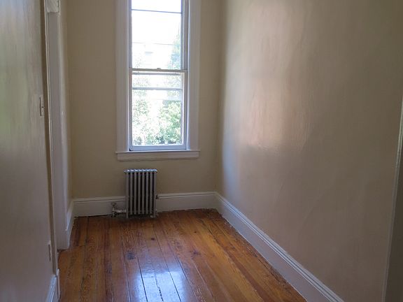 4th image of 328 19th St #2