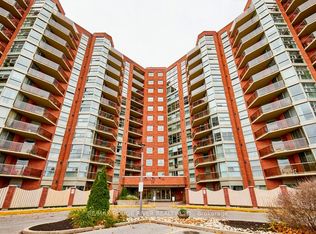 20 Dean Park Rd #716, Toronto, ON M1B3G9