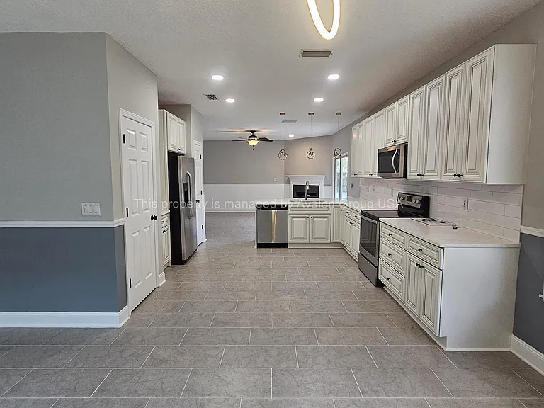 13983 Summer Breeze Dr — Photo 3