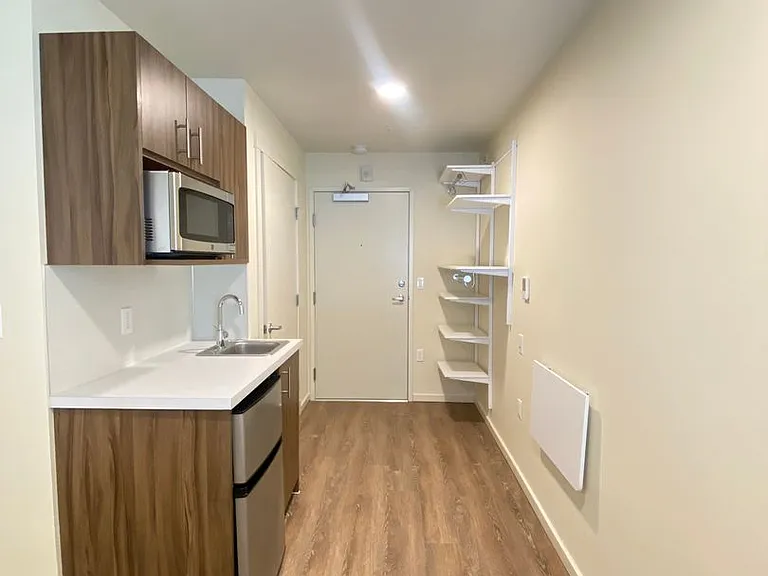 Plaza Apartments — Photo 159
