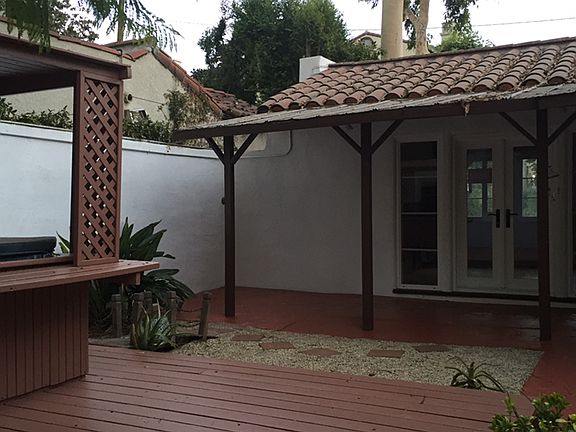 3rd image of 11215 La Maida St